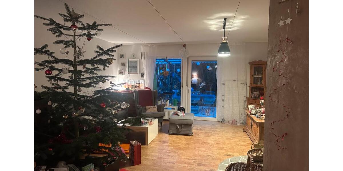 Etagenwohnung Wachtberg - 4 Zimmer, 100 m&sup2;, 1.150&euro; | Angebot:25405147