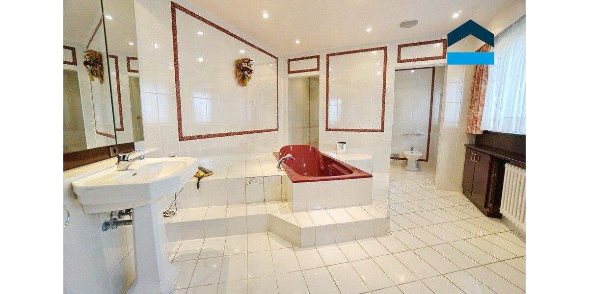 Issum-Sevelen: Familienanwesen - Wohnen u. Arbeiten unter einem Dach 9 zimmer