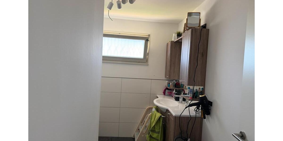 Bungalow Wunstorf - 5 Zimmer, 120 m&sup2;, 1.600&euro; | Angebot:26417080
