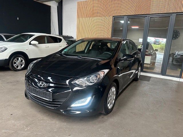 i30