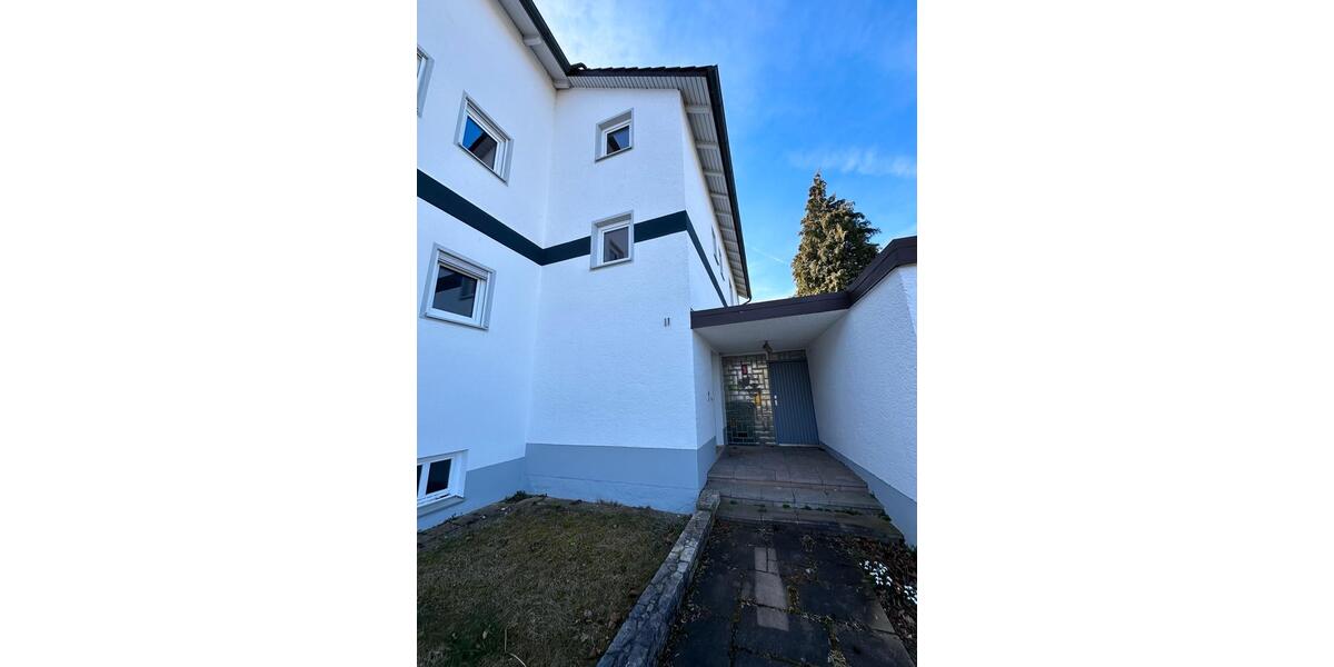 Etagenwohnung Vilsbiburg - 2 Zimmer, 72 m&sup2;, 799&euro; | Angebot:26123392