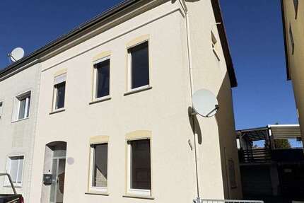 Haus Blomberg - 6 Zimmer, 190 m&sup2;, 129.000&euro; | Angebot:25800841
