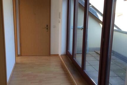 Wohnung Altenburg - 3 Zimmer, 106 m&sup2;, 636&euro; | Angebot:25571970