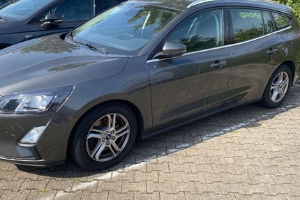 Ford Focus 161.000 km 8.000 € Stuttgart-Weilimdorf 70499