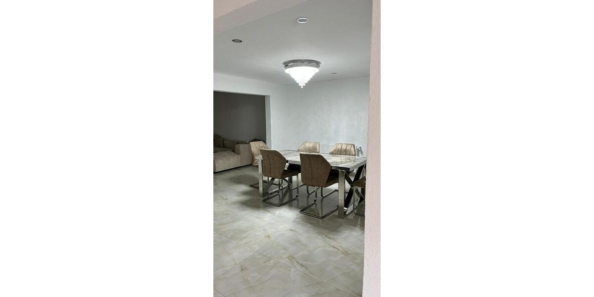 Einfamilienhaus Lebach - 10 Zimmer, 200 m&sup2;, 279.000&euro; | Angebot:22079790