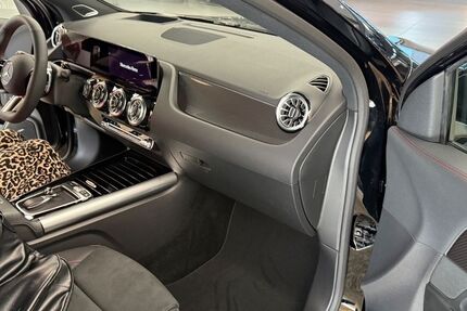 Mercedes GLA 180