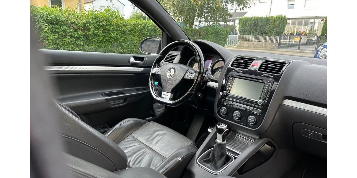 VW Golf V 227.000 km 14.499 &euro; Senden 89250