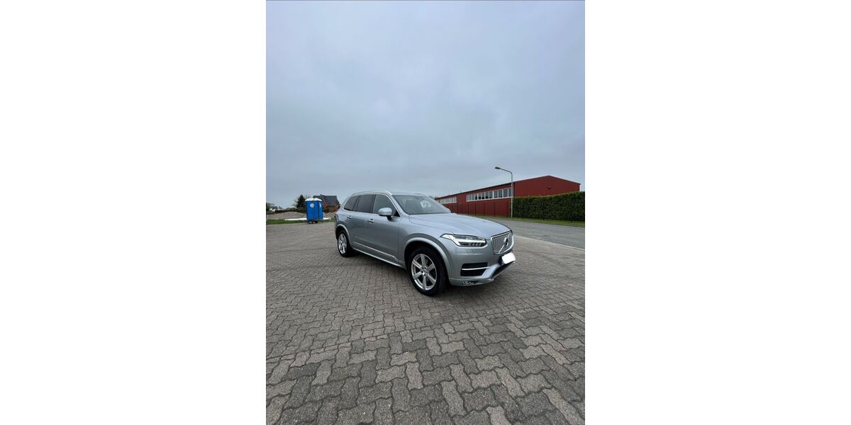 Volvo XC90 238.348 km 19.900 &euro; Hamburg 22113