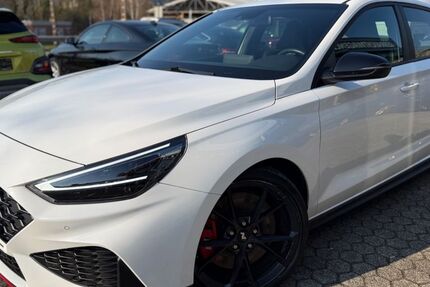 Hyundai i30 46.000 km 29.590 &euro; Konz 54329