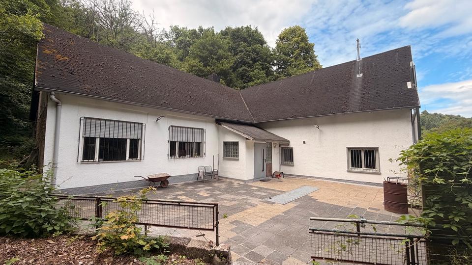 Einfamilienhaus Idar-Oberstein Oberstein - 4 Zimmer, 200 m&sup2;, 95.000&euro; | Angebot:26891557