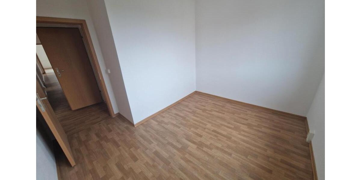 Etagenwohnung Cottbus Sachsendorf - 5 Zimmer, 120 m&sup2;, 903&euro; | Angebot:25304614