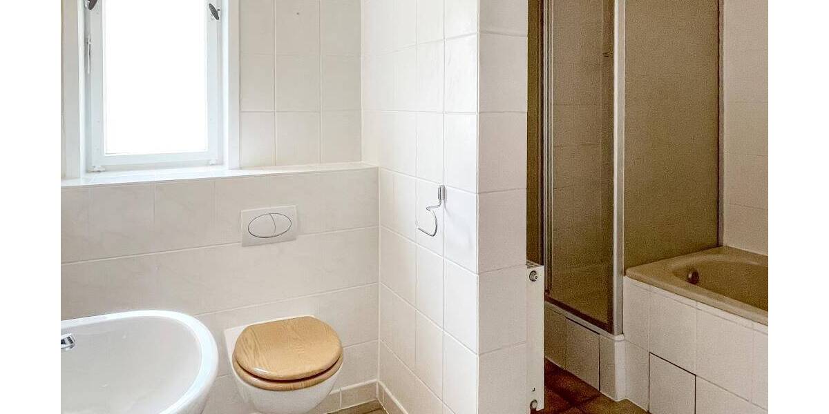 Einfamilienhaus Bad Lobenstein Lobenstein - 7 Zimmer, 228 m&sup2;, 59.900&euro; | Angebot:26929945