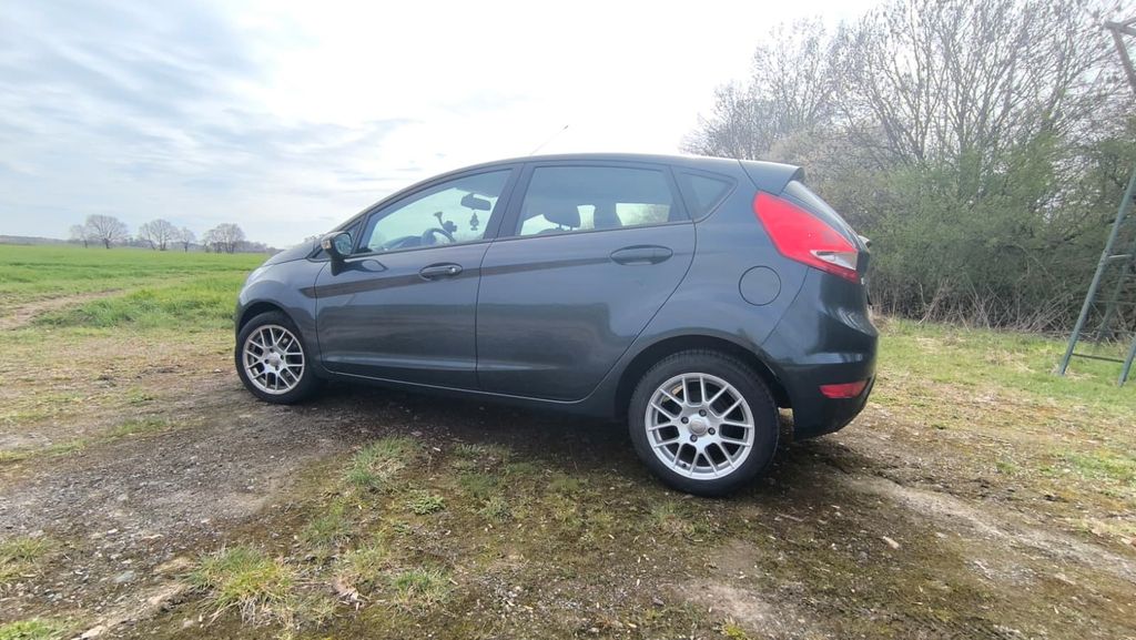 Ford Fiesta 128.000 km 3.333 &euro; Sulingen 27232
