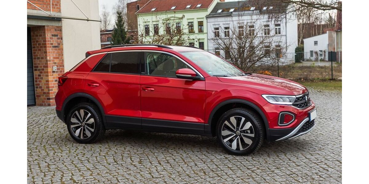 VW T-Roc 3.659 km 24.499 &euro; Guben 03172