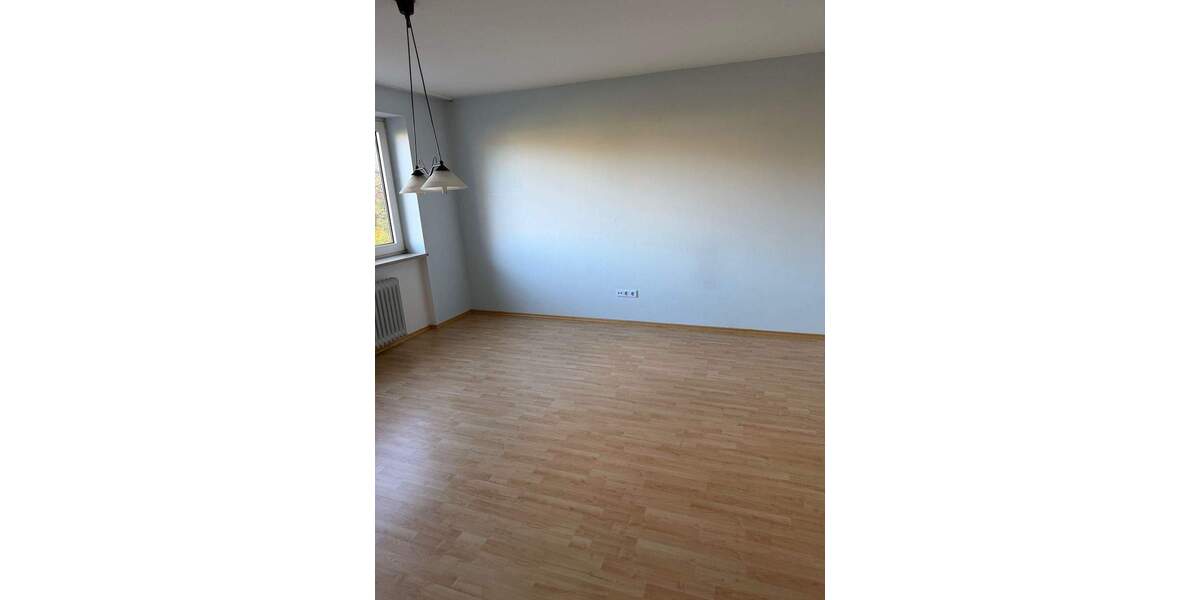 Wohnhaus mit Praxisräumen und Einliegerwohnung 9 zimmer