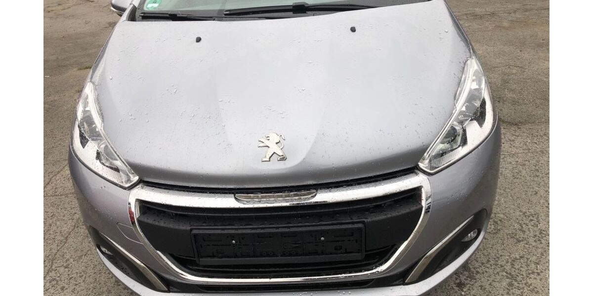 Peugeot 208 81.000 km 6.990 &euro; Dortmund 44135