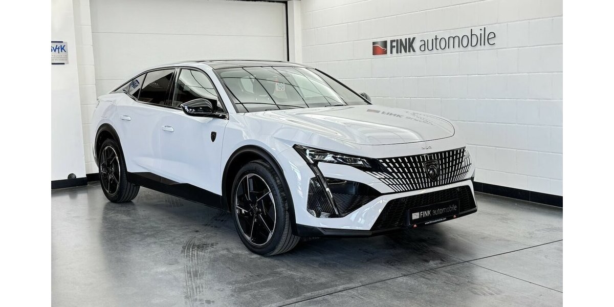 Peugeot 408 GT 130 PureTech EAT8 Focal Panodach 32.000 km 24.670 &euro; Lich 35423