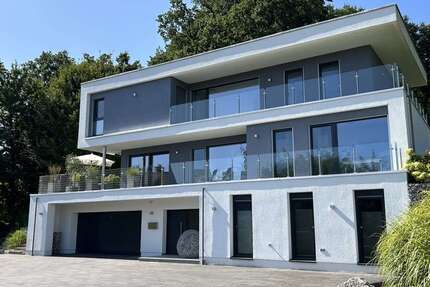 Haus zum Kaufen in Fürth 1.250.000 € 223 m² 6 zimmer