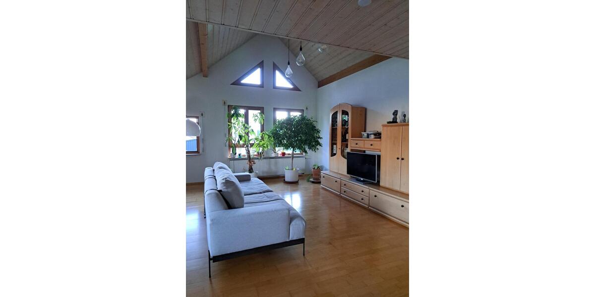 Etagenwohnung Wutöschingen - 3.5 Zimmer, 100 m&sup2;, 1.000&euro; | Angebot:25518951