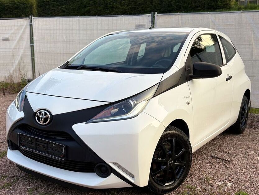 Aygo (X)