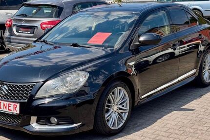 Suzuki Kizashi 114.000 km 8.999 &euro; Königs Wusterhausen 15711