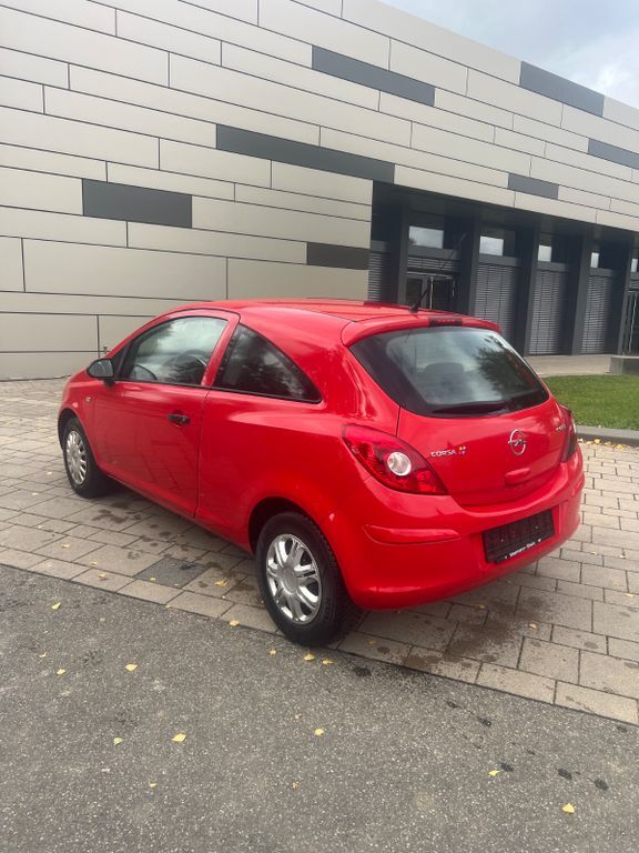 Opel Corsa 119.000 km 2.499 € Massenbachhausen 74252