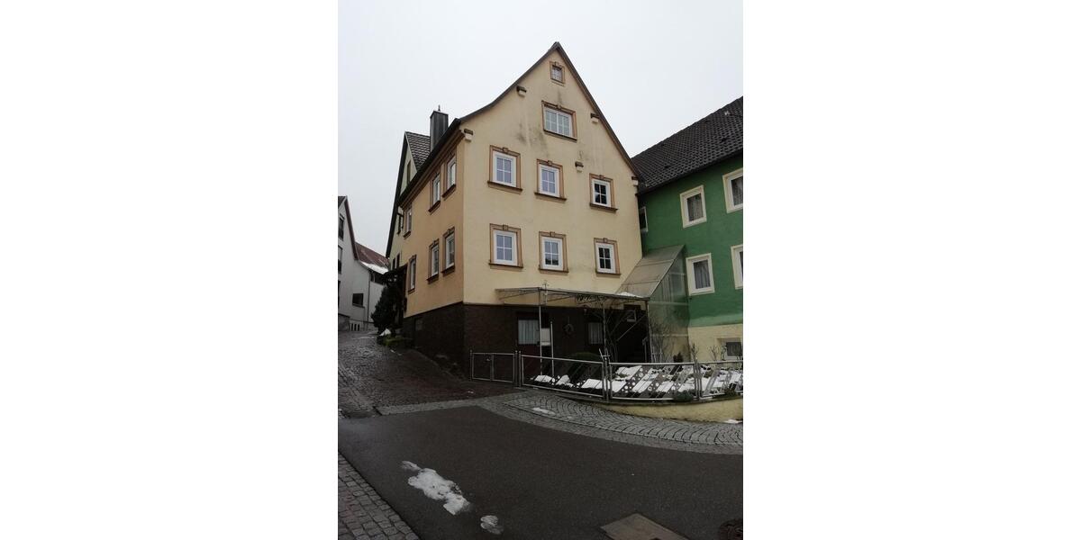 Einfamilienhaus Weikersheim - 5 Zimmer, 105 m&sup2;, 740&euro; | Angebot:24803010