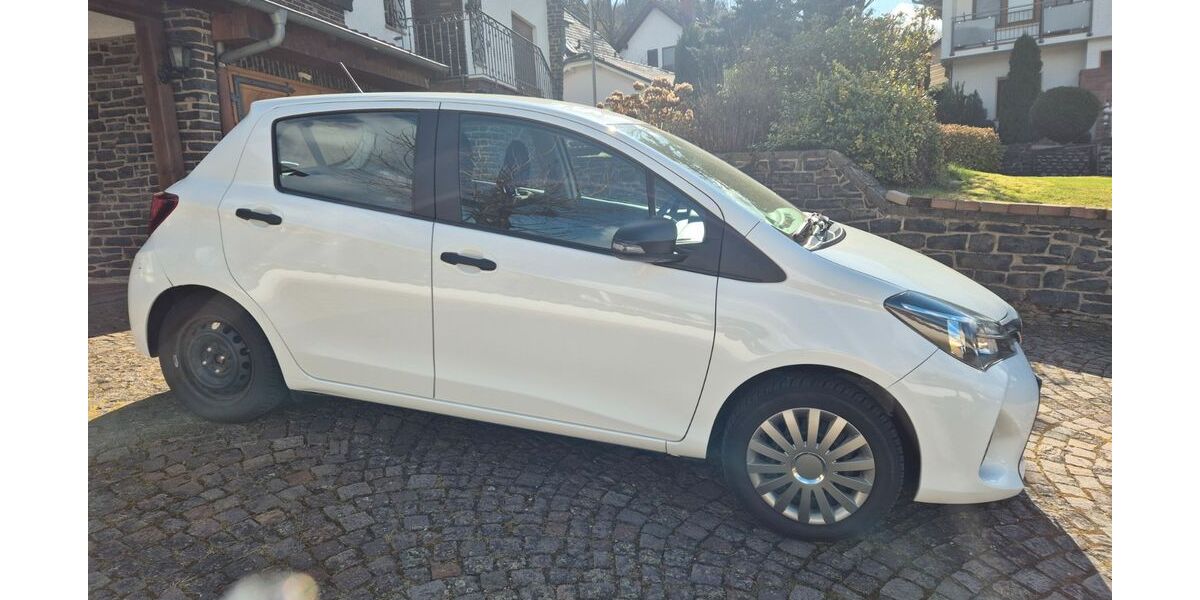 Toyota Yaris 66.470 km 8.100 &euro; Linsengericht 63588