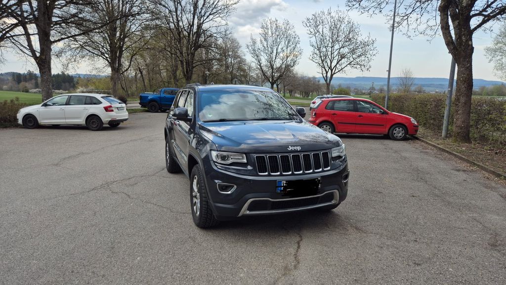 Jeep Grand Cherokee 180.000 km 13.200 &euro; Donaueschingen 78166