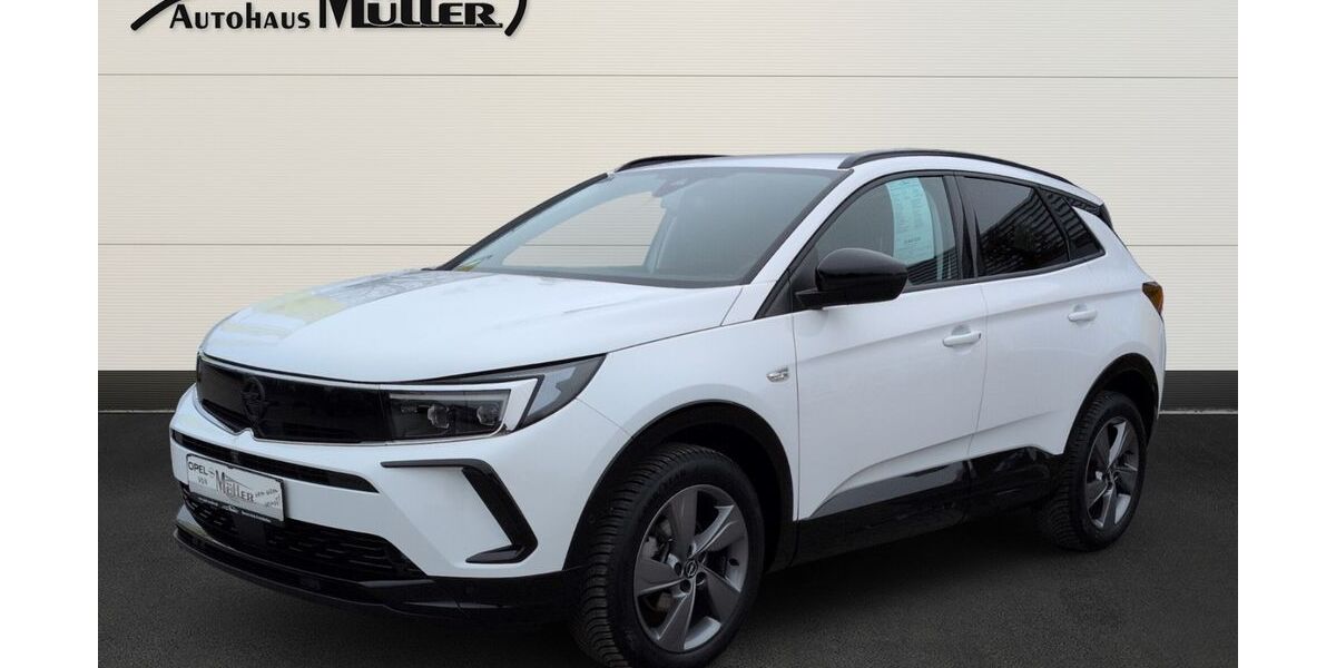 Opel Grandland (X) 30.270 km 24.975 &euro; Gnarrenburg 27442