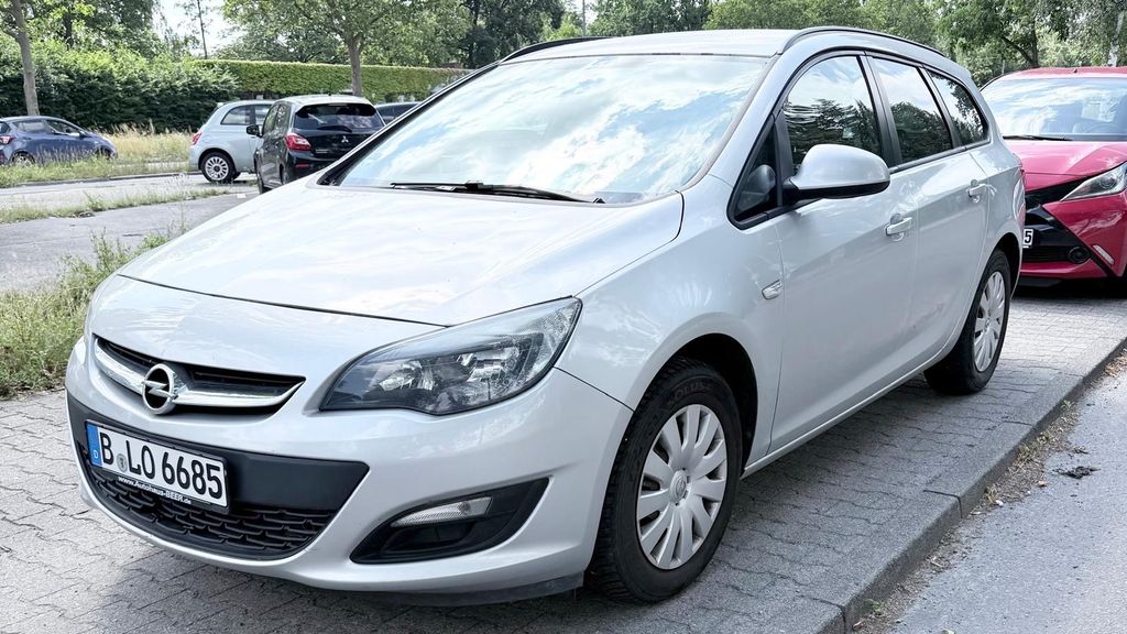 Opel Astra 216.000 km 2.950 &euro; Berlin 13591