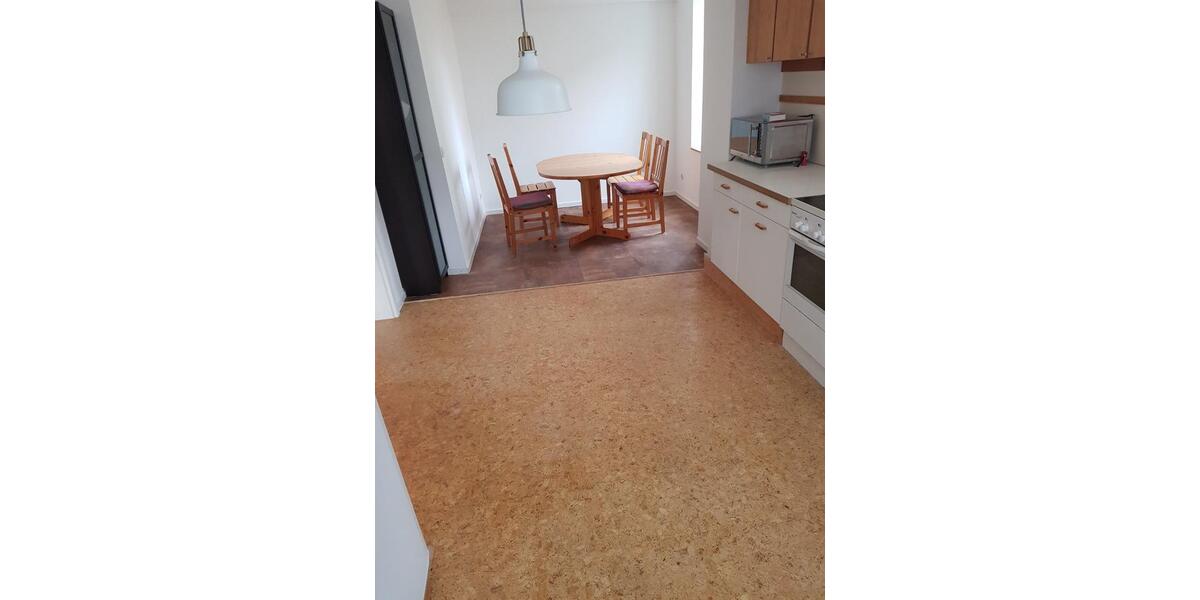 Reiheneckhaus mit großem Garten und Garage 5 zimmer