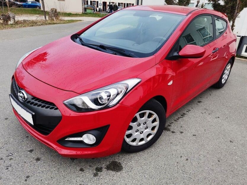 i30