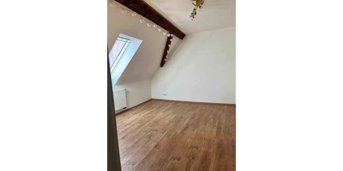 Dachgeschoßwohnung Pfarrkirchen - 3 Zimmer, 68 m&sup2;, 800&euro; | Angebot:26375401