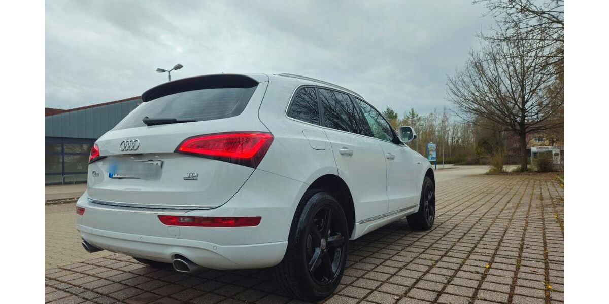 Audi Q5 203.000 km 17.500 &euro; Königsbrunn 86343