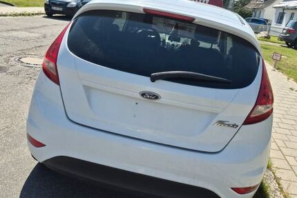 Ford Fiesta 173.000 km 2.400 &euro; Neumünster 24539