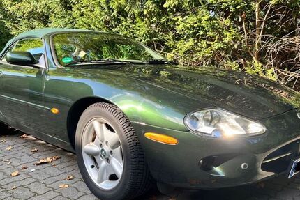 Jaguar XK8
