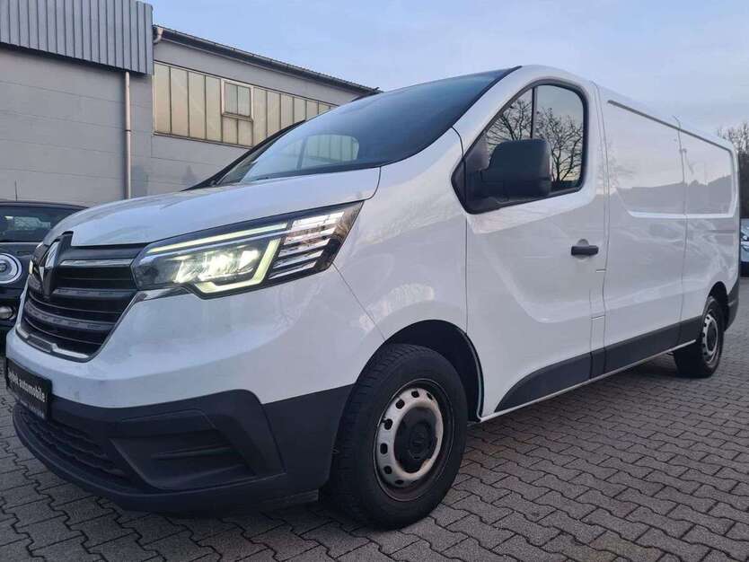 Renault Trafic 83.000 km 17.100 € Ebersbach An Der Fils 73061