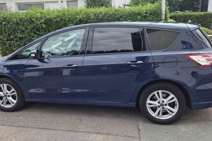 Ford S-Max 55.028 km 9.500 &euro; Friedrichsdorf 61381
