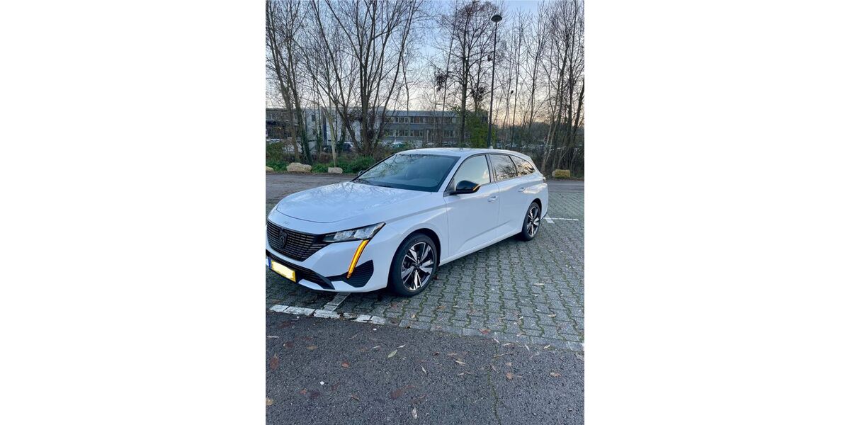 Peugeot 308 26.000 km 19.999 &euro; Perl 66706