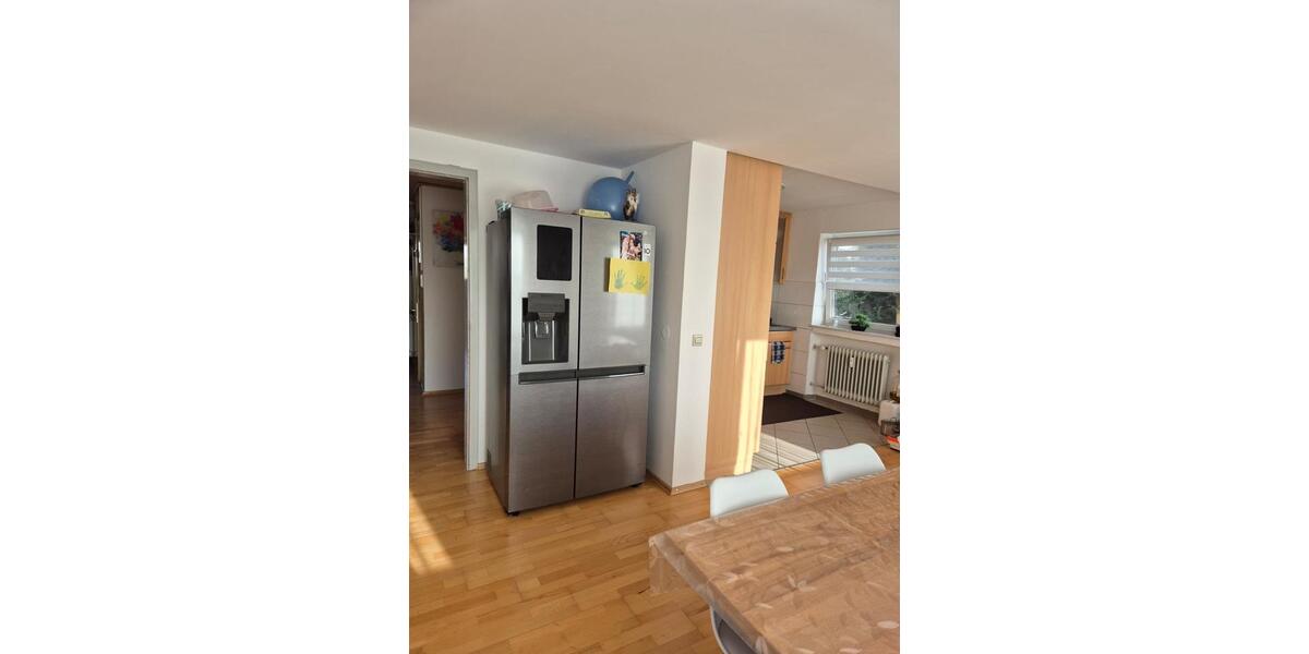 Etagenwohnung Vogt - 5 Zimmer, 120 m&sup2;, 1.050&euro; | Angebot:25421040