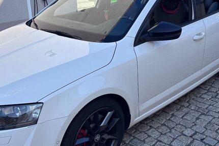 Skoda Octavia 180.000 km 12.800 € Haßloch 67454