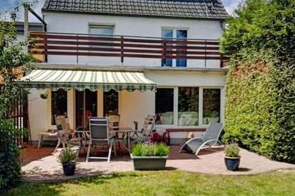 Haus zum Kaufen in Hameln 365.000 € 241 m²