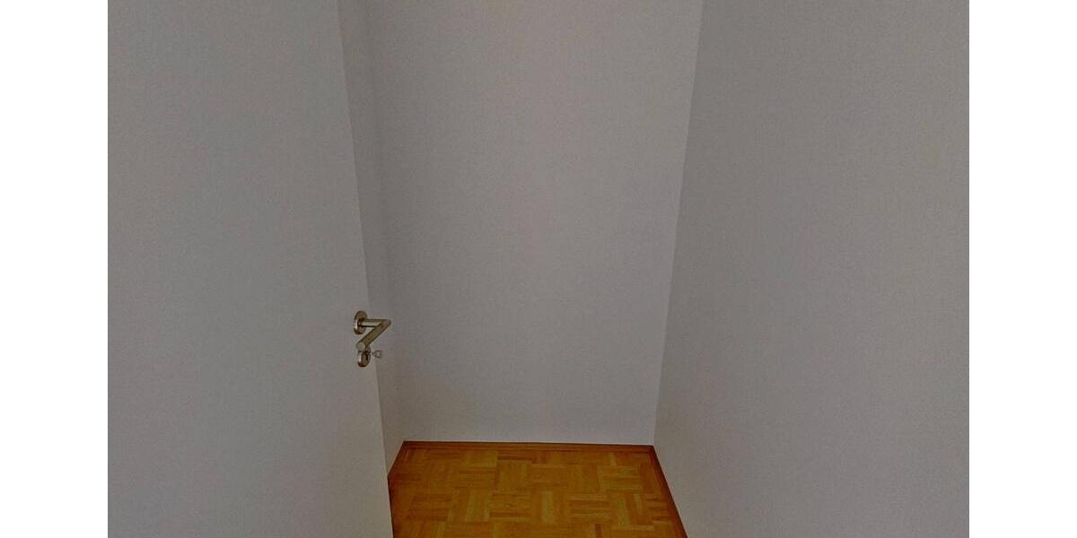 Etagenwohnung Strausberg - 2 Zimmer, 56 m&sup2;, 751&euro; | Angebot:26355017