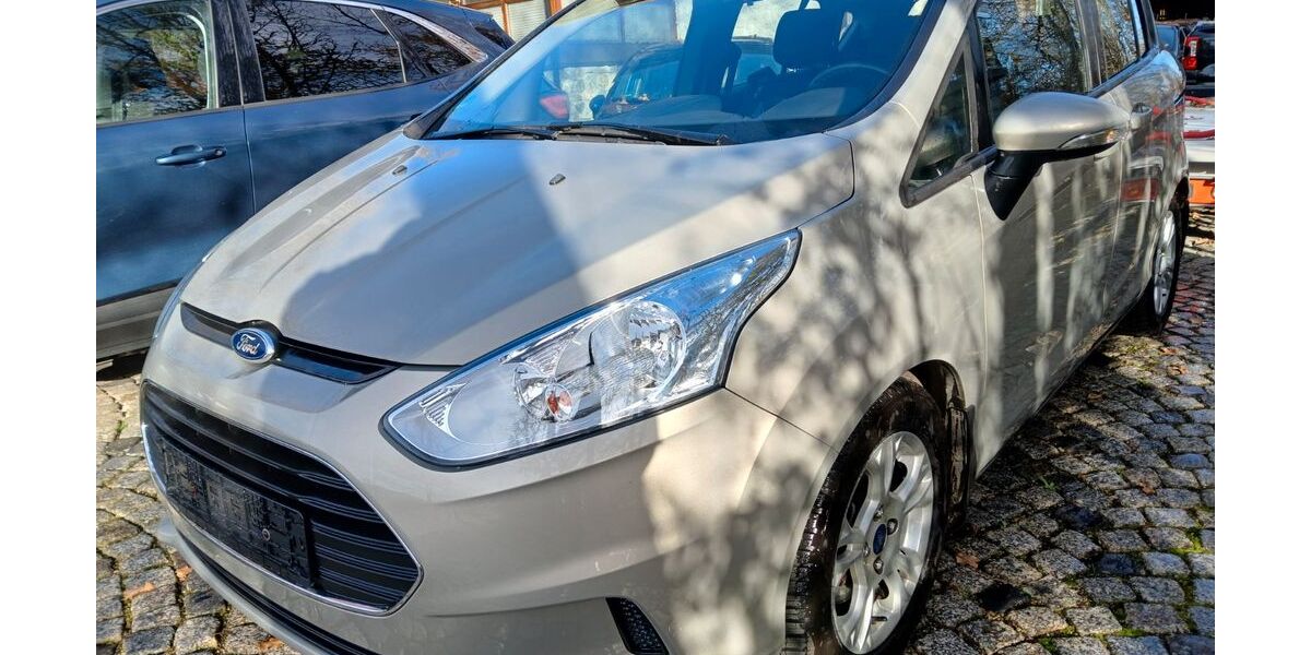 Ford B-Max 81.000 km 4.999 &euro; Regensburg-Bernhardswald 93170