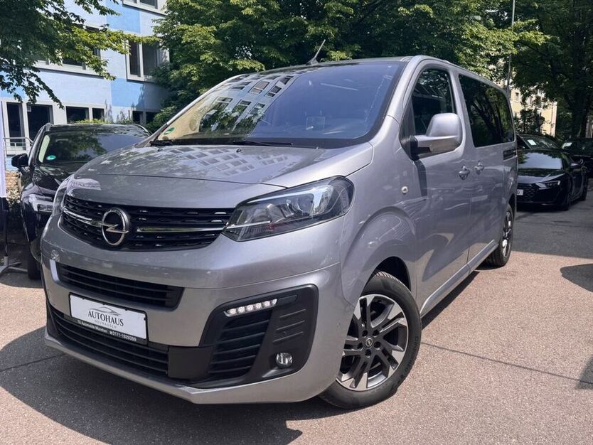 Zafira Life