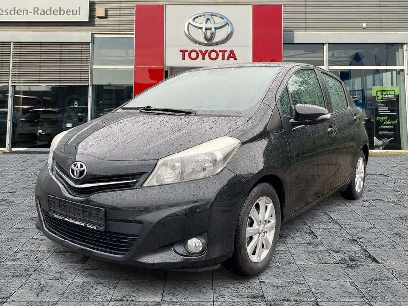 Toyota Yaris 175.937 km 4.000 € Dresden 01139
