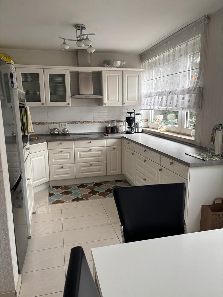 Helle 3 Zimmer Wohnung mit Balkon und Aufzug