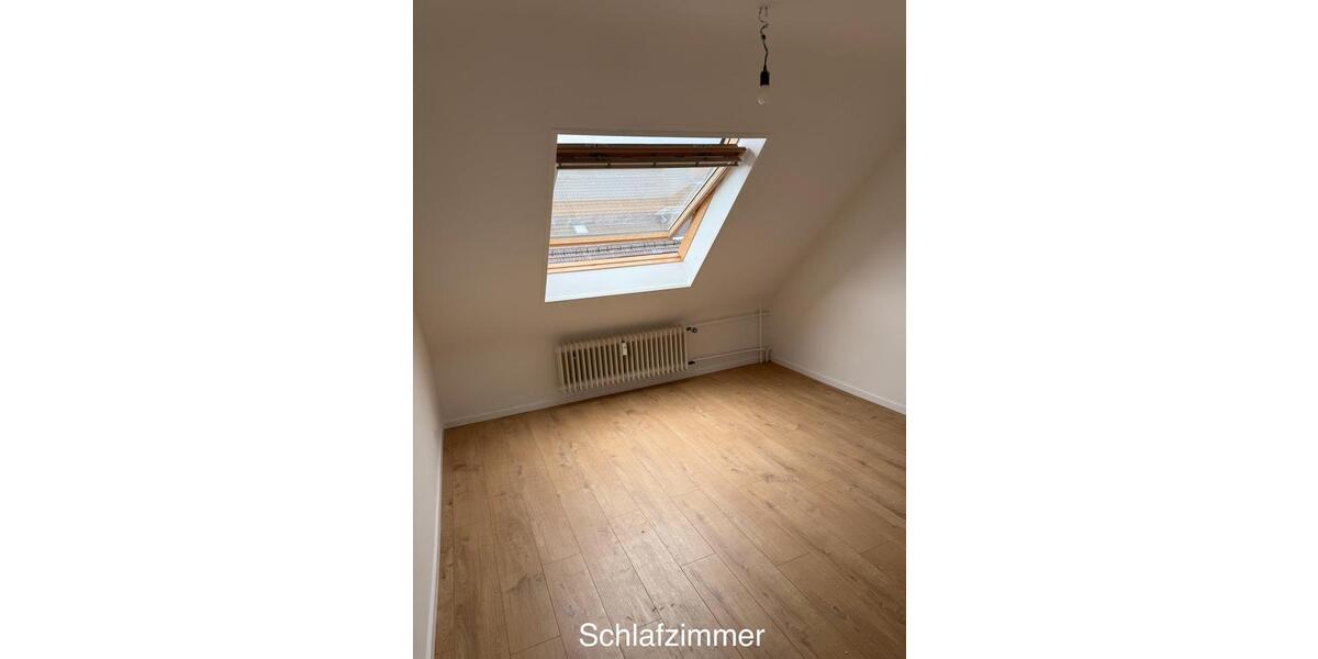 Neu sanierte Dachgeschosswohnung in Schwetzingen-Nord 3 zimmer