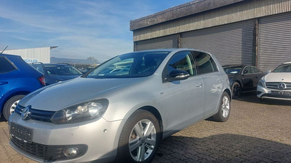 VW Golf 233.000 km 5.450 € Eggenstein-Leopoldshafen 76344